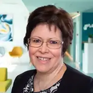 Dr. Takács Rita