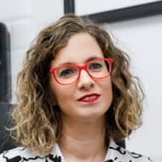 Dr. Papp Éva
