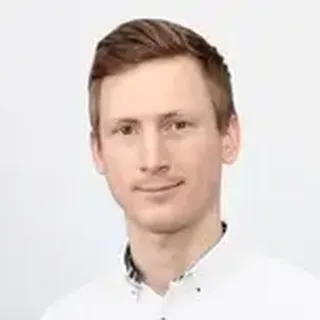 Dr. Stomfai Máté