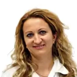 Dr. Petróczy Natália