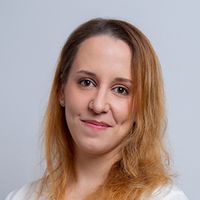 Dr. Takács Veronika
