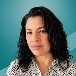 Dr. Leél-Őssy Eszter