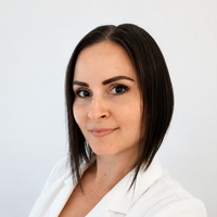 Dr. Lakatos Lili