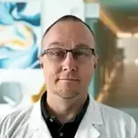 Dr. Vas Roland