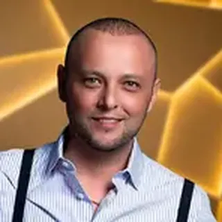 Dr. Dudics Vince
