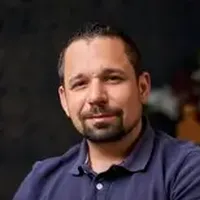 Dr. Halvax Péter