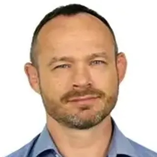 Dr. Banik Andrej