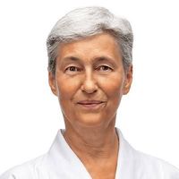 Dr. Bély Zsuzsanna