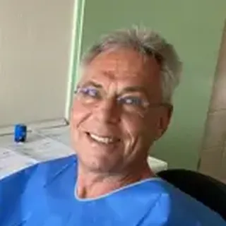 Dr. Molnár László