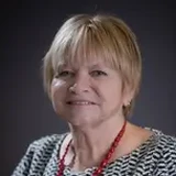Dr. Dinnyés Mária