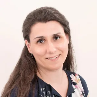 Dr. Benn Orsolya