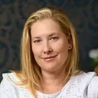 Dr. Somogyvári Krisztina