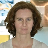 Dr. Staud Dóra