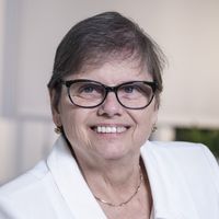 Dr. Kristóf Vera