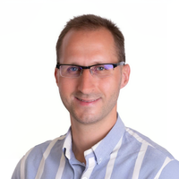 Dr. Vrecenár László