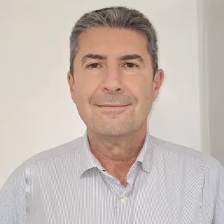 Dr. Kalmár László