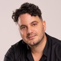 Dr. Andrea Leo
