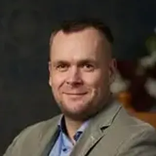 Dr. Szabó Viktor