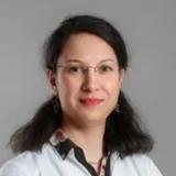 Dr. Vetró Mónika