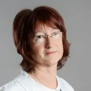Dr. Hoffmann Csilla