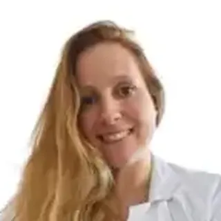 Séra Bernadett Enikő