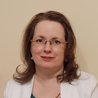 Dr. Folhoffer Anikó