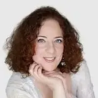 Dr. Preisz Éva