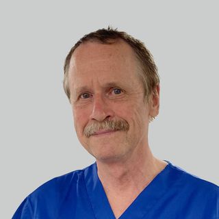 Dr. Gelley András