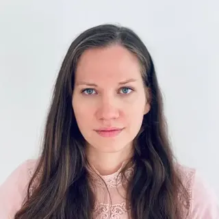 Dr. Kriza Eszter